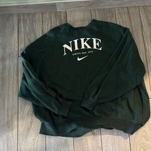 Nike Womens Dark Green Crewneck Sweater oversized